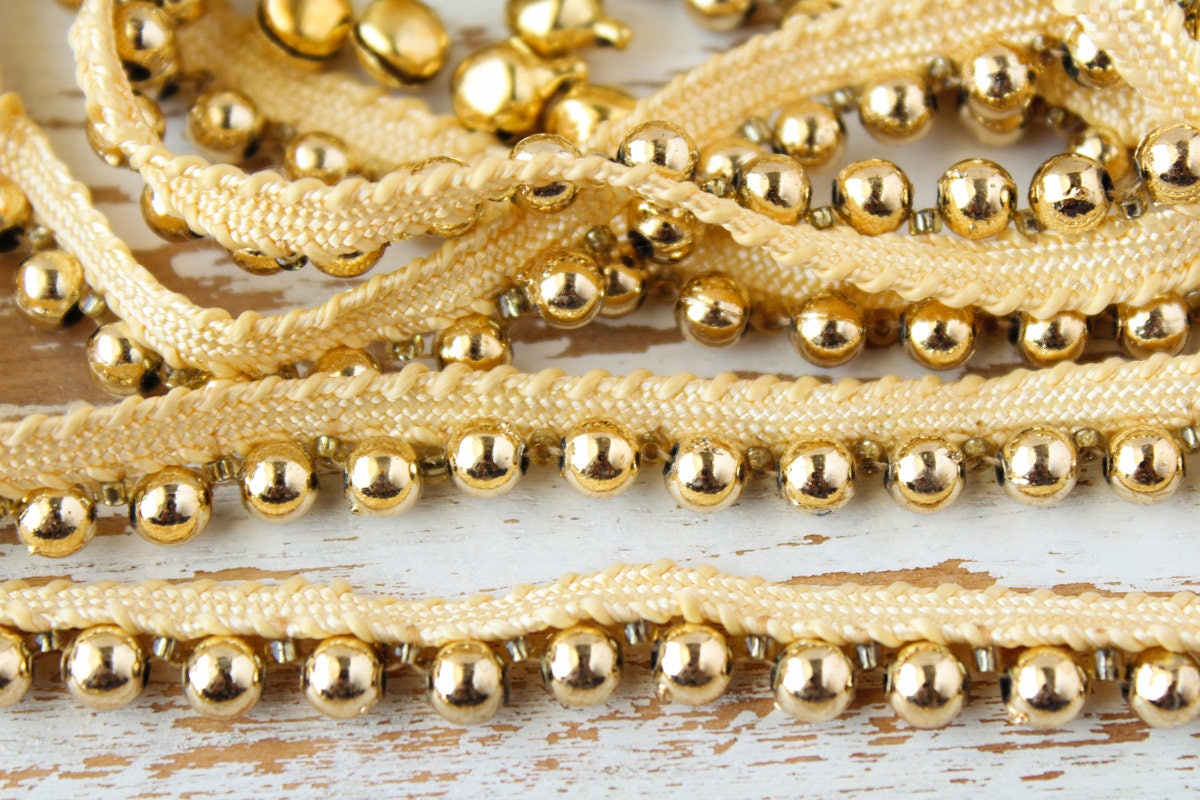Gold Beaded Piping Trim (9 Mtrs)