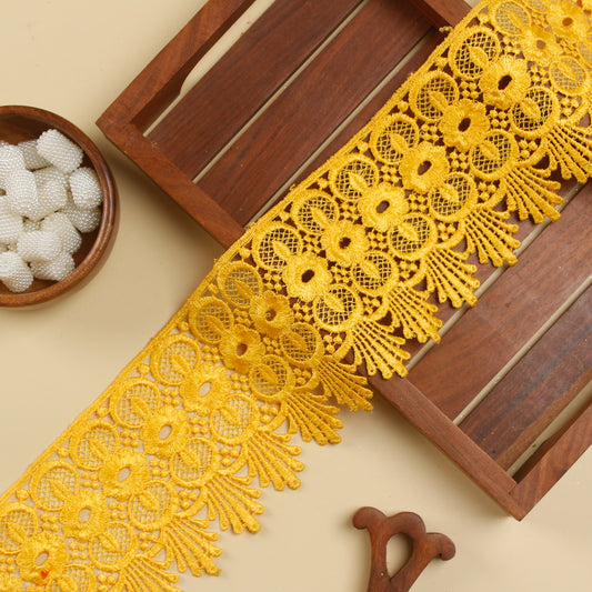 Yellow Scalloped GPO Lace Trim (3 Mtrs)