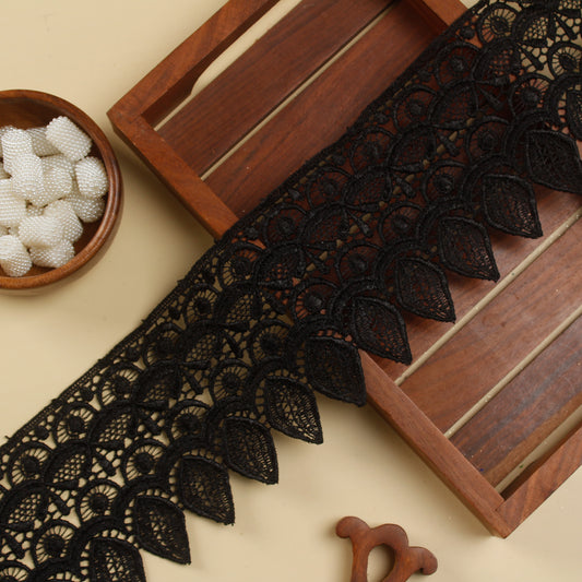 Black Scalloped GPO Lace Trim (5 Mtrs)