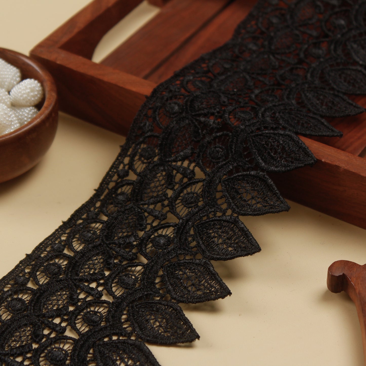 Black Scalloped GPO Lace Trim (5 Mtrs)